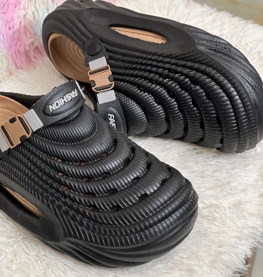 Picture of Mens New Echo-Ridge Textured Comfortable EVA Clogs Sandals