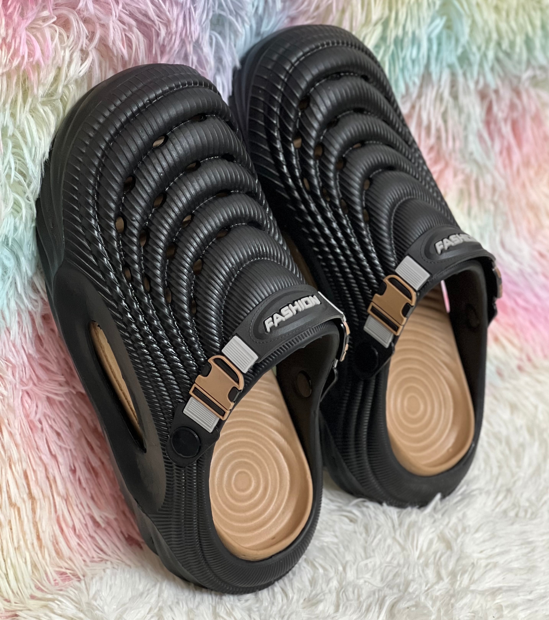 Picture of Mens New Echo-Ridge Textured Comfortable EVA Clogs Sandals