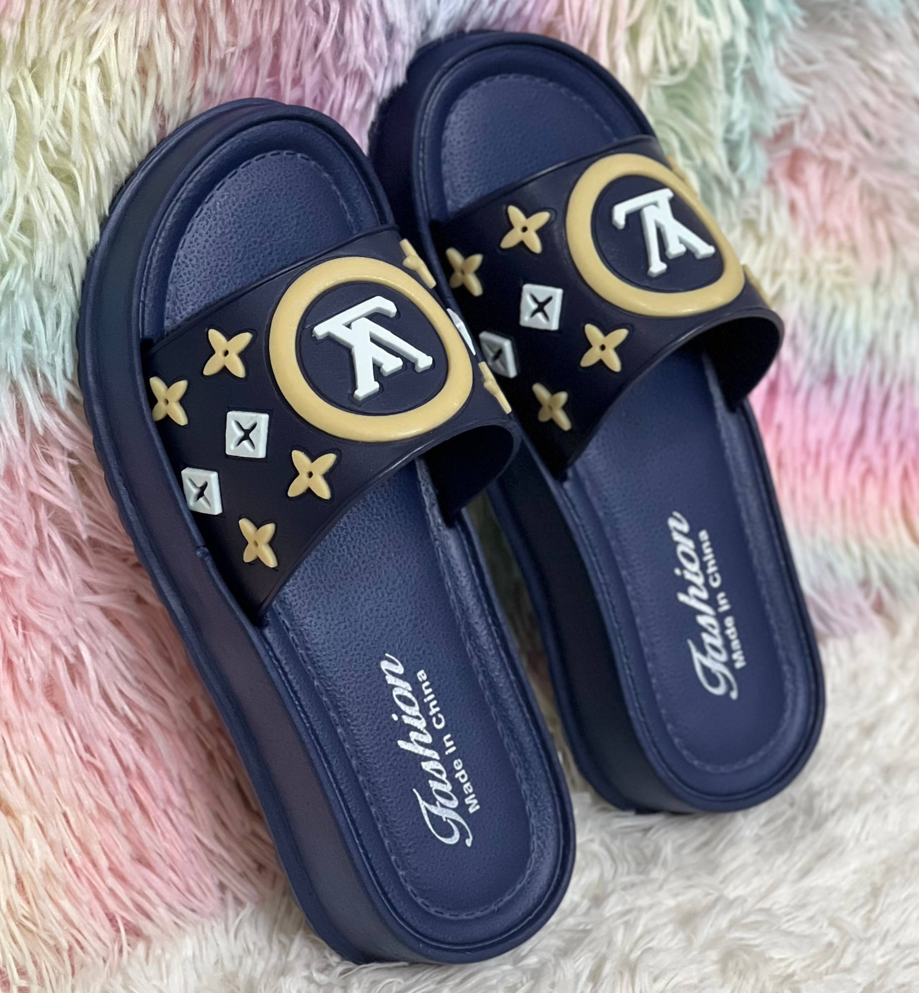 Picture of Girls LV Lightweight EVA Platform Slippers | Premium Silicone Designer Upper
