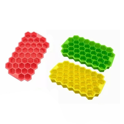 Picture of Silicone lce Cube Trays with Lids Honeycomb Silicone lce Cube Tray 37 Grid lce Cube Mold Flexible SiliconAe 37 Cavities Honeycomb Shaped Stackable Durable Dishwasher Safe Silicone lce Cube Tray Mold Maker With Lid