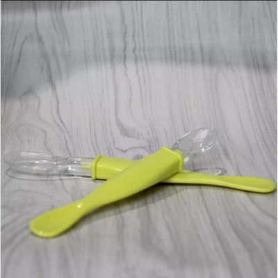 Picture of Silicone Feeding Spoon For Baby- ((apple.bear 2 pcs))