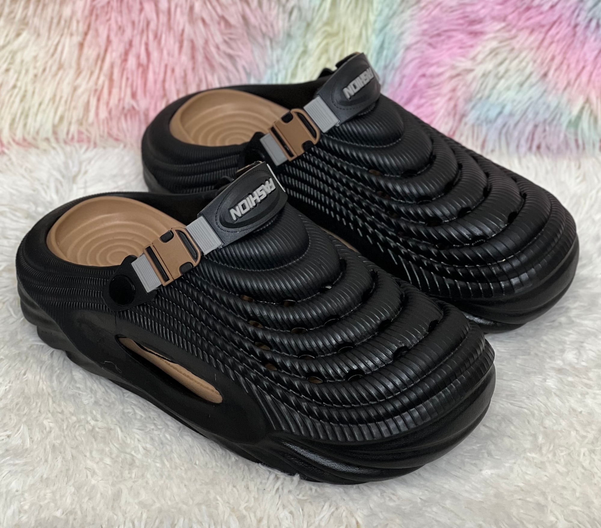 Picture of Mens New Echo-Ridge Textured Comfortable EVA Clogs Sandals