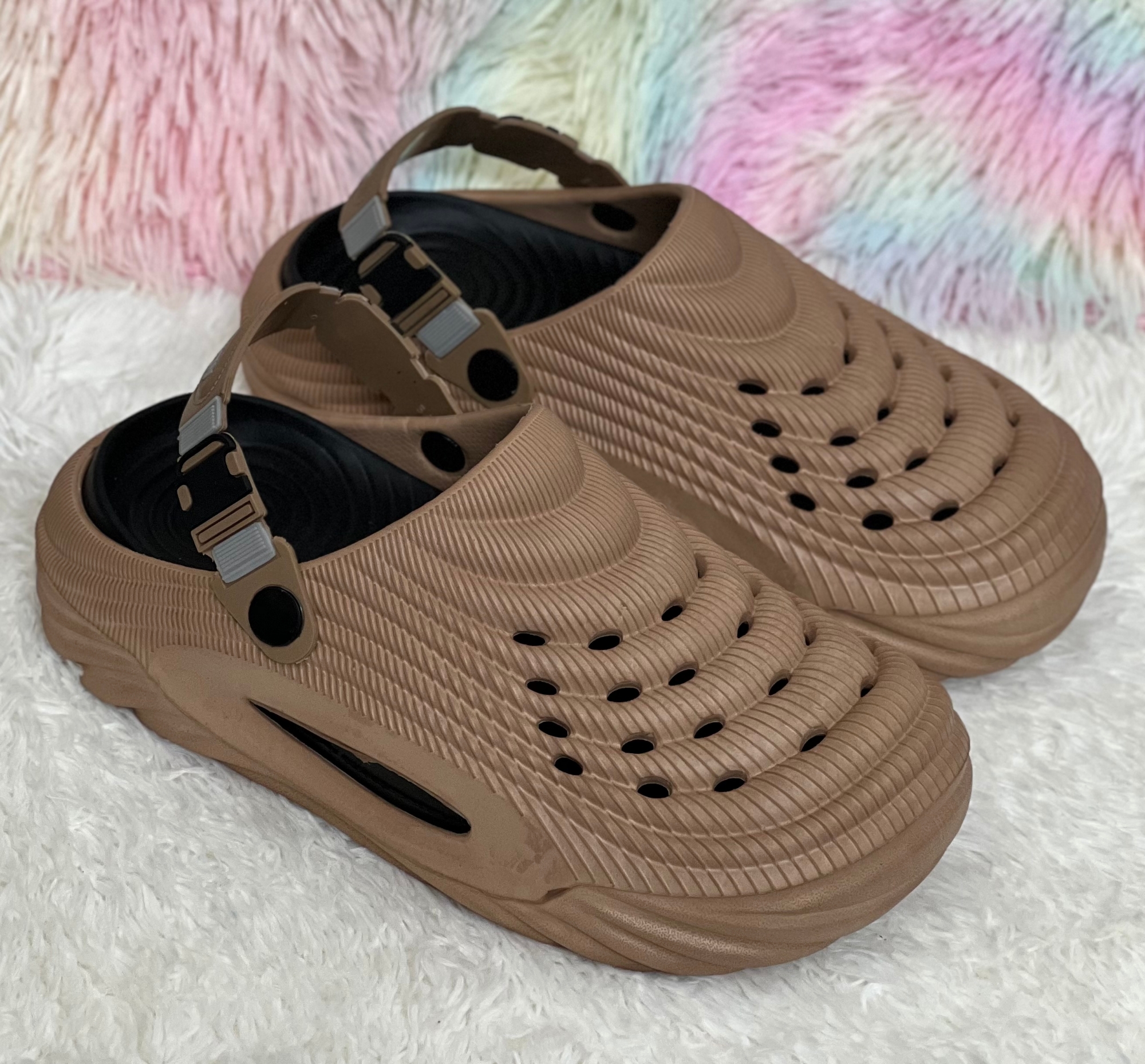 Picture of Mens New Echo-Ridge Textured Comfortable EVA Clogs Sandals