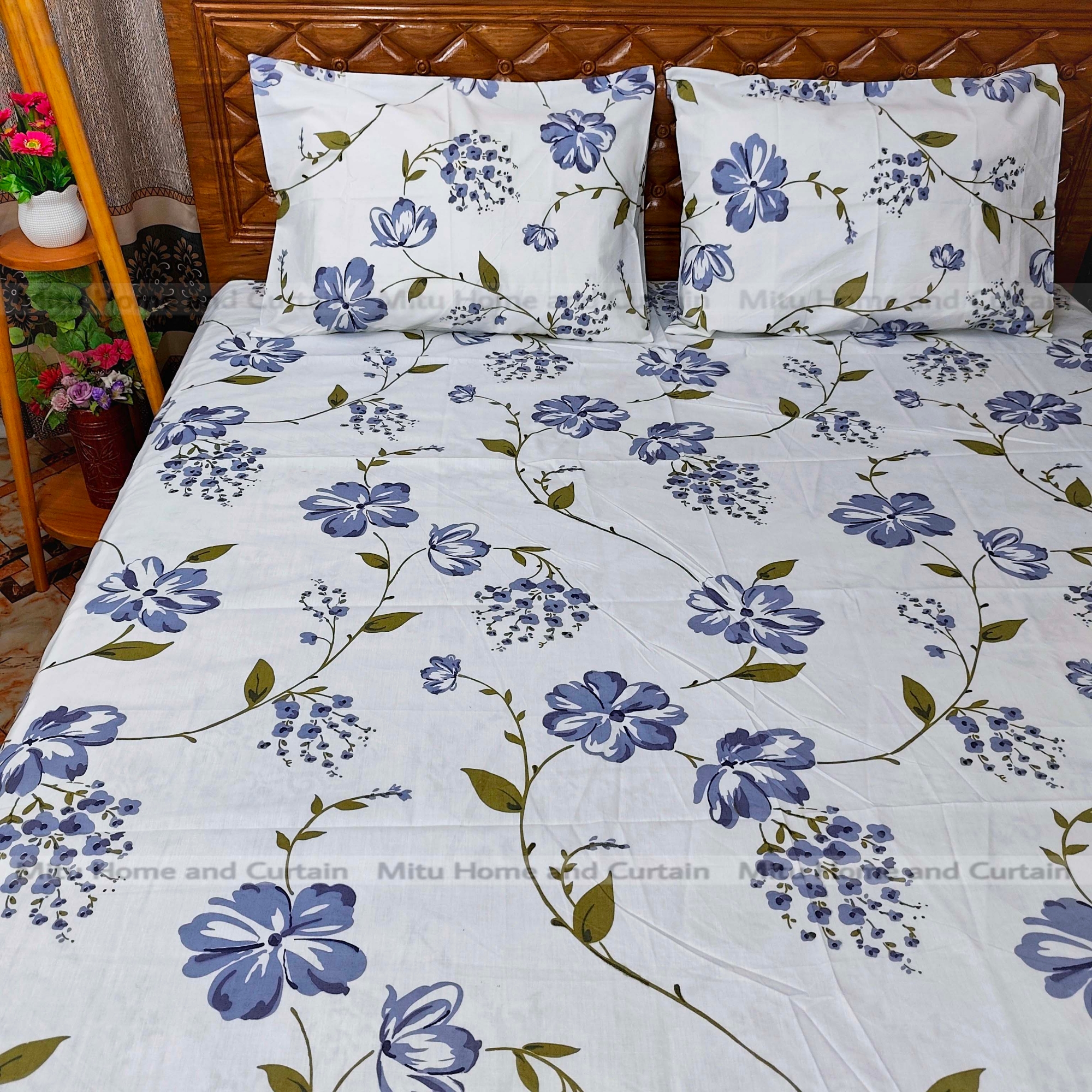 Picture of Primium King size Export Twill cotton Bedsheet with Pillow cover Chador set Export twill cotton  7.5×8.25feet Full cotton fabric Green ,  Fluorescent Green  , Cream