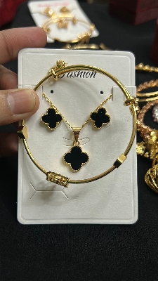 Picture of Luxury 4-Piece Adjustable Jewelry Set for Women - Gold Plated Clover Necklace, Earrings, and Adjustable Bangle Set (Black)