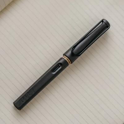 Picture of Lamy Safari Matte Black Fountain Pen