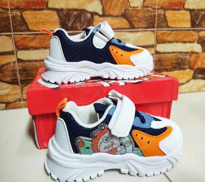 Picture of Children Casual Shoes 2025 Spring Girls Boys Breathable Mesh Tenis Sneakers for Kids Outdoor Soft Soled Sports Running Shoes