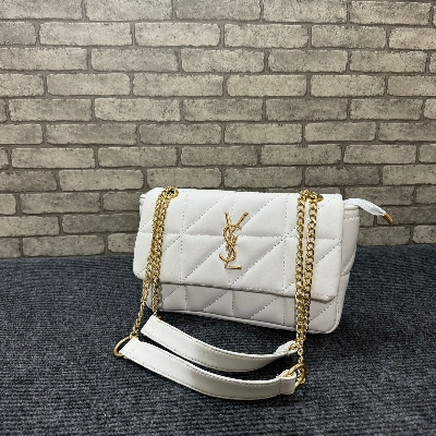 Picture of French spring new trendy women's tote bag temperament rhombic chain bag foreign fashion V grid embroidered big bag women