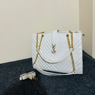 Picture of French spring new trendy women's tote bag temperament rhombic chain bag foreign fashion V grid embroidered big bag women