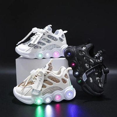 Picture of New fashion sports luminous shoes spring and autumn breathable casual shoes with lights children's lightweight soft bottom toddler shoes