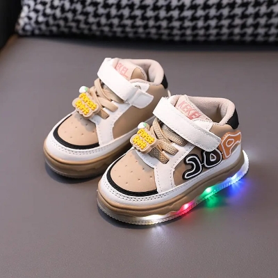 Picture of children's Sports shoes Spring New Kind's light casual sneaker breathable and non slip walking shoes for 1-6 years