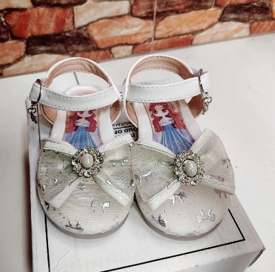 Picture of Kids princess sandals  summer new baby ISA girls fashion bow soft soled anti slip beach shoes