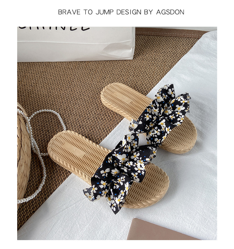 Picture of Women Summer Sandals and Slippers Outer Wear Sandals New Fashion All-match Floral Slippers Leisure Vacation Beach Fairy Sandals