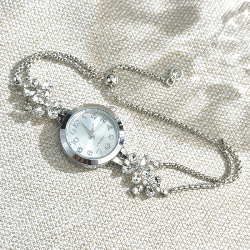 Picture of Live Broadcast Popular New Style Diamond Flower Color Diamond Simple Fashion Pull-Out Bracelet Watch Women