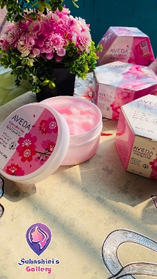 Picture of Aveda Milky Glow Skincare Combo [Aveda Body Whitening Combo and 99% Milk Soothing Gel]