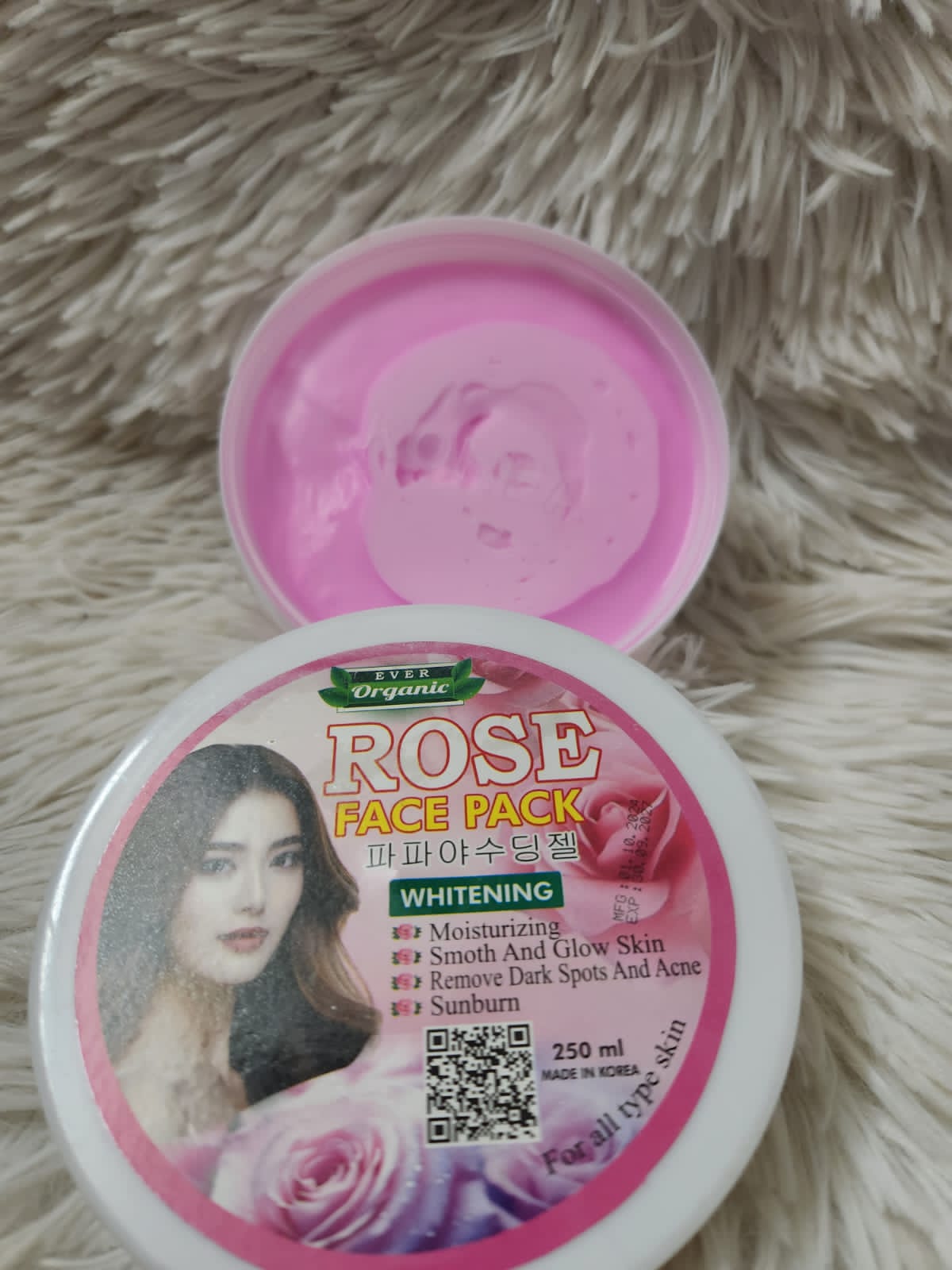 Picture of Ever Organic Rose Face Pack For Whitening,1pcs