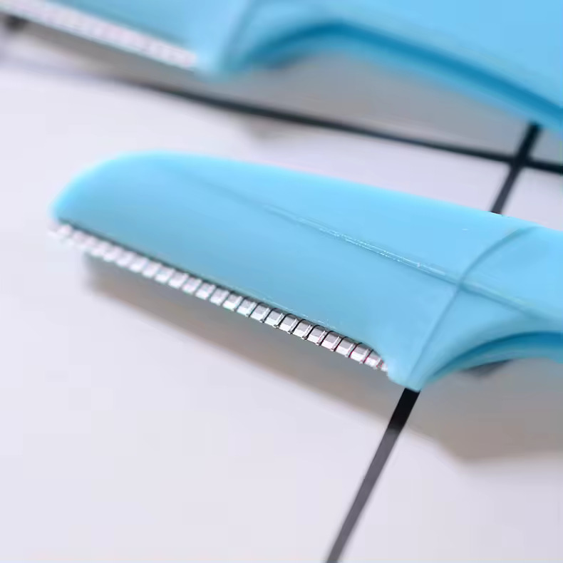 Picture of KELI BEAUTY TOOLS EYEBROW RAZOR (4PCS set)  1 packet