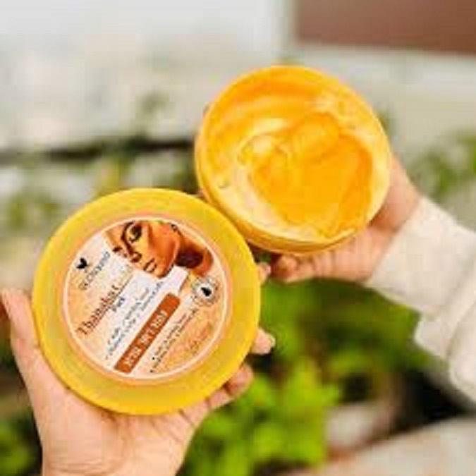 Picture of Thanaka Saffron Gold Face Pack 1 Pcs Face Mask