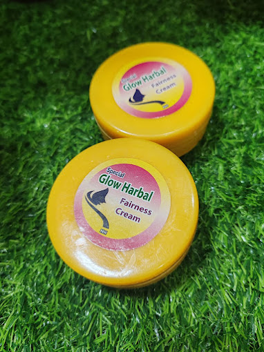 Picture of Glow Harbal Fairness Cream 20-25gm.2 pcs