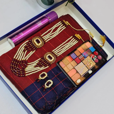 Picture of Sharee + Perfume + Neckless Set + Make Up Box Combo