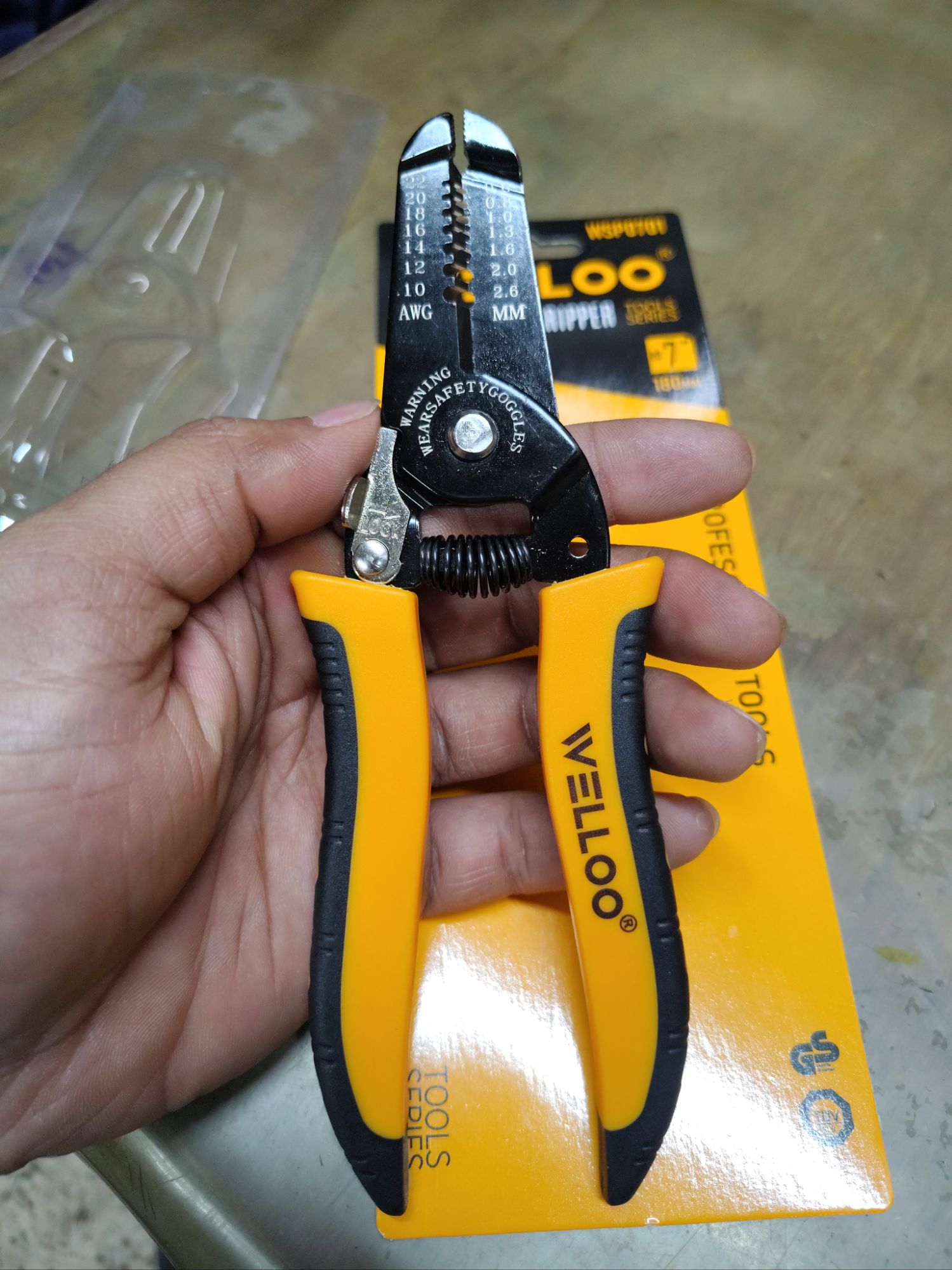 Picture of 🔧 WELLOO 7-Inch Multi-Purpose Wire Stripper | Professional Electrical Hand Tool – WSP0701 (Yellow)