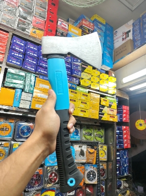 Picture of 🪓 Manufacturer Full Polished Head Axa – 600g with Rubber Plastic Handle (GS600) (Silver)
