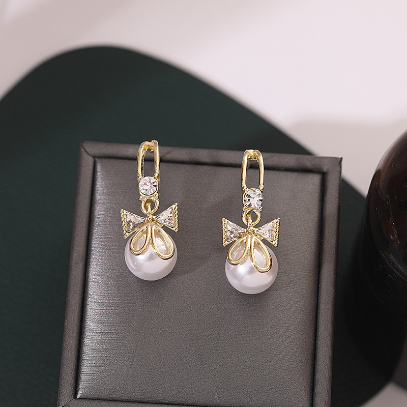 Picture of Drop Pearl Earrring for Girls or Women,Drop Pearl Stud Earrring(Gold)