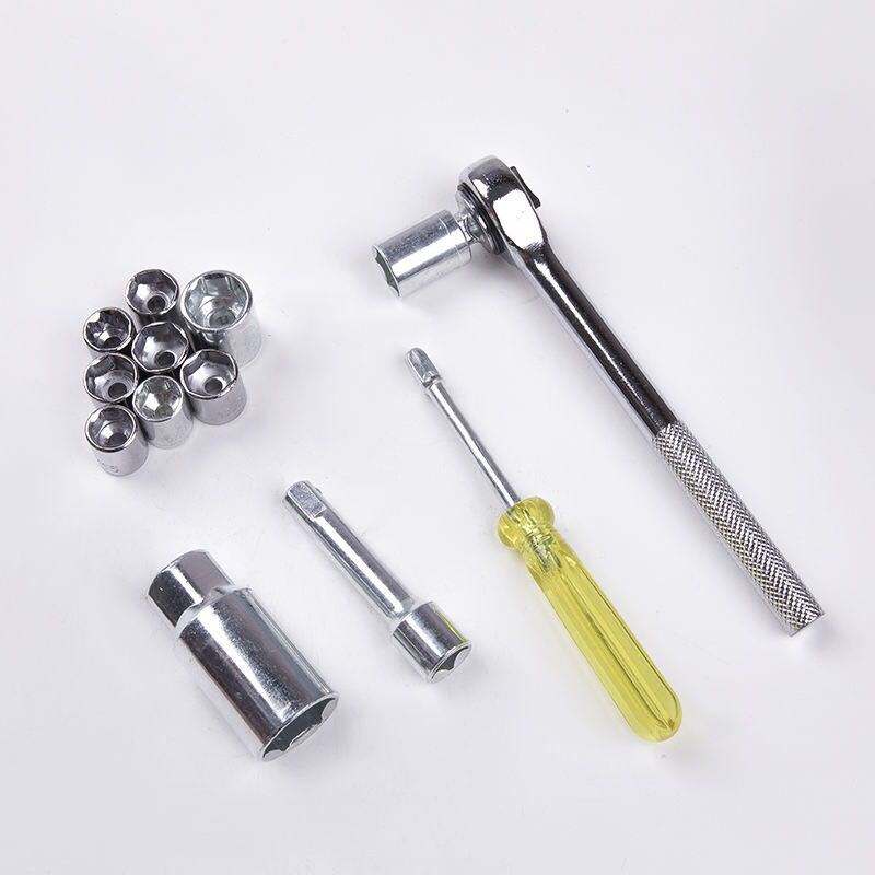 Picture of 40pcs/Set High Quality 40pcs Steel Combination Socket Wrench Set Screwdriver Hand Tools Ratchet Screwdriver Kit (Silver)