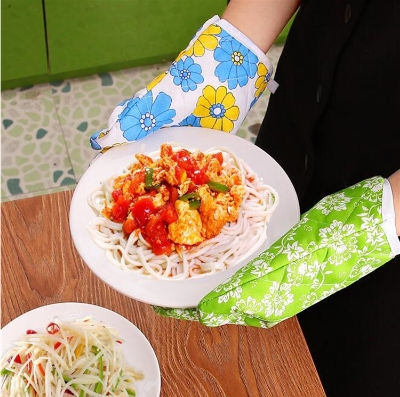 Picture of 1 Pair Kitchen Cooking Mitts Microwave Kitchen Light Thin Oven Gloves Heat Resistant(Multicolor)