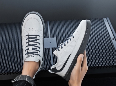 Picture of New Men's shoes Korean Version Fashion All-Match shoes for men Trendy Low-Top Flat European Sneaker White - Sneakers For Men - White