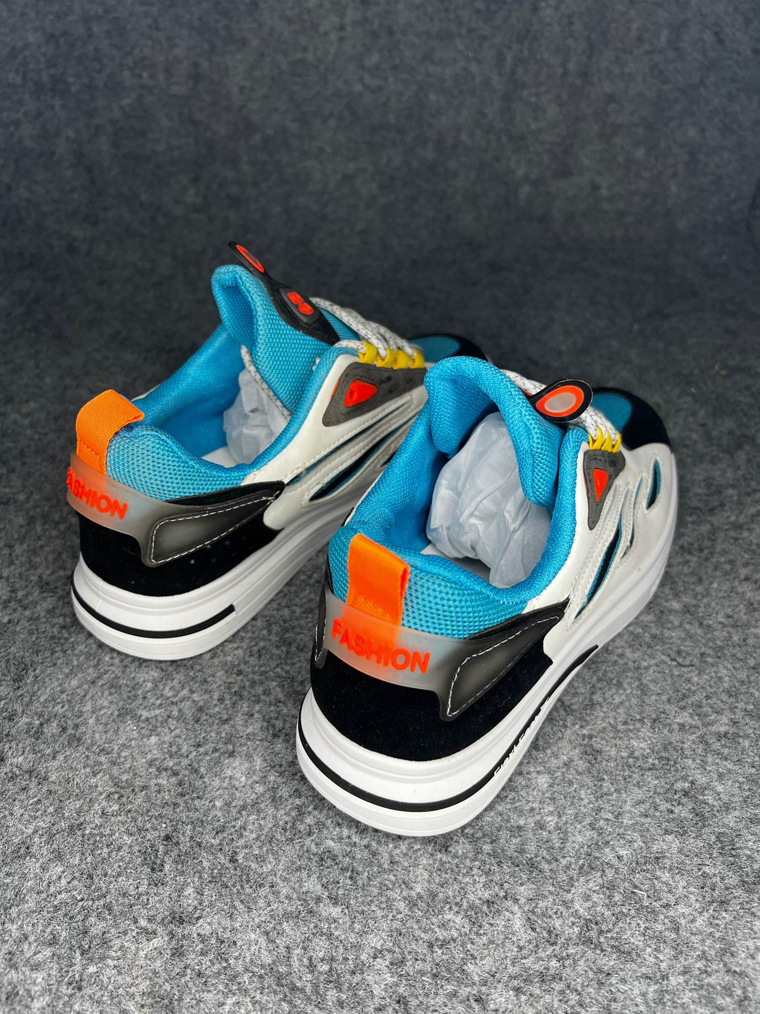 Picture of Shoes for men summer breathable men shoes mesh casual juta sneakers for men - White