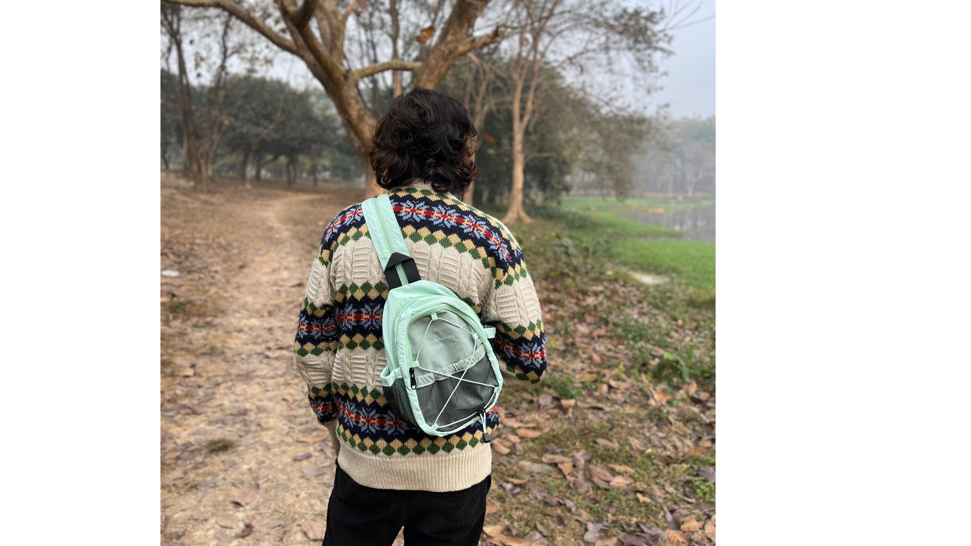 Picture of 1.Personalized Crossbody Bag Sports Hiking And Mountaineering Bag Multi Functional And Versatile Chest Bag - green