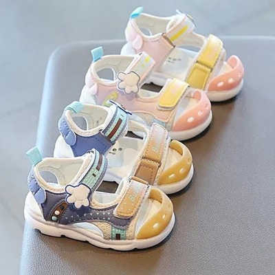 Picture of Children's Summer Sports Sandals Soft Soles Casual Elementary School Boys Girls Beach Shoes Baby Children Shoes Jump Resista-Pink