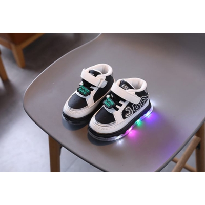 Picture of children's Sports shoes Spring New Kind's light casual sneaker breathable and non slip walking shoes for 1-6 years