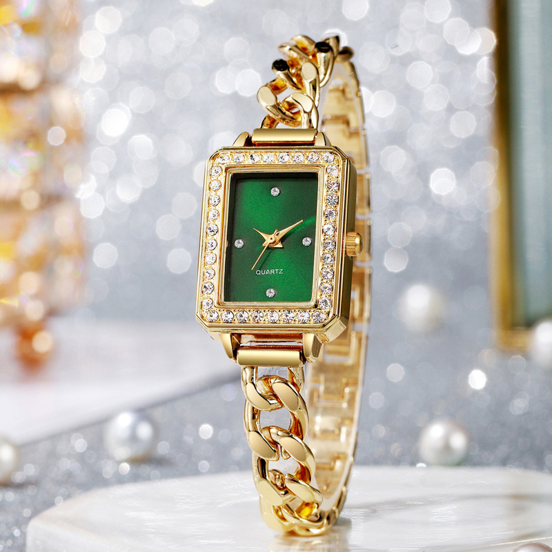 Picture of Square Niche Fashion Watch Ladies Middle Ancient Fashion Temperament Bracelet Watch Square Quartz Bracelet
