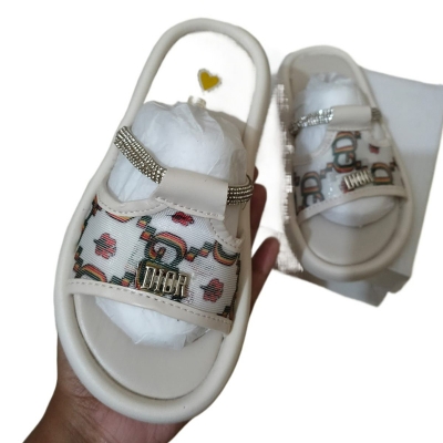 Picture of A1 grade leather.most soft shoe and comfortable.slipper for kids