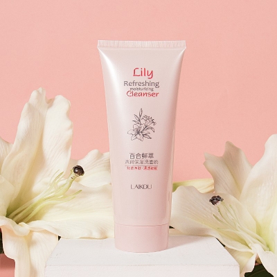 Picture of LAIKOU Freshing Flowers Moisturizing Cleanser Skin Care Whitening Oil Control 100ml,1pcs