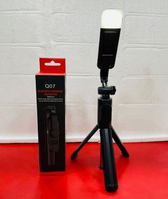 Picture of Q07/R1s/R1/Basic Selfie Stick For Smartphone Any One