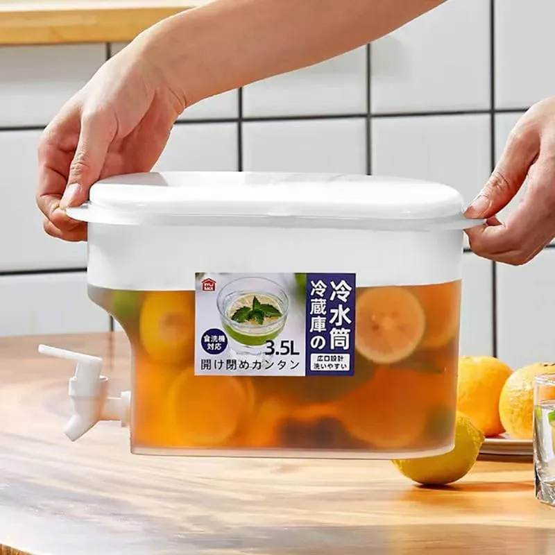 Picture of Juice Container Box & juice jar