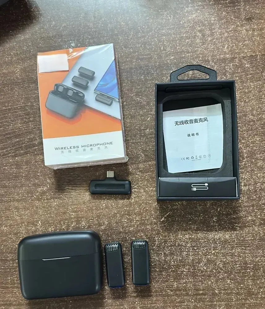 Picture of Philips E218L Folding Button Phone