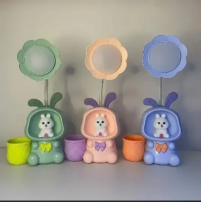 Picture of Cute Desk Lamp with Pen Holder
