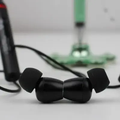 Picture of Neck-mounted Bluetooth earphone HB 200