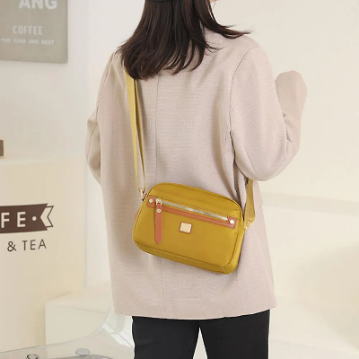 Picture of Nylon Fashion Cross-body Bag Lightweight Portable Shoulder Bag (golden)