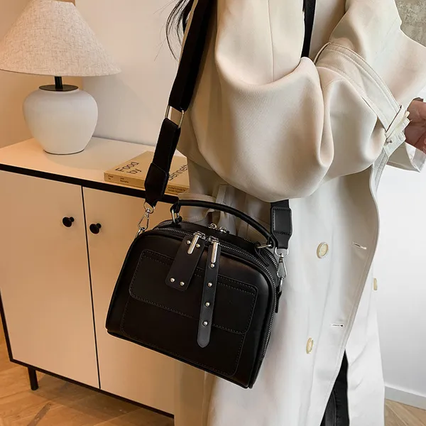 Picture of High end ladies' handbag multi-layer large capacity commuting bag(Black)