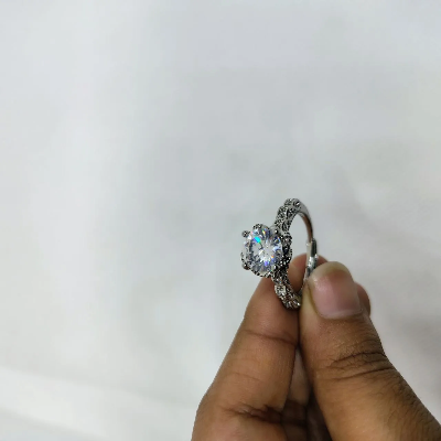 Picture of Luminous Embrace Brilliant Center Stone with Twisted Band Womens Ring