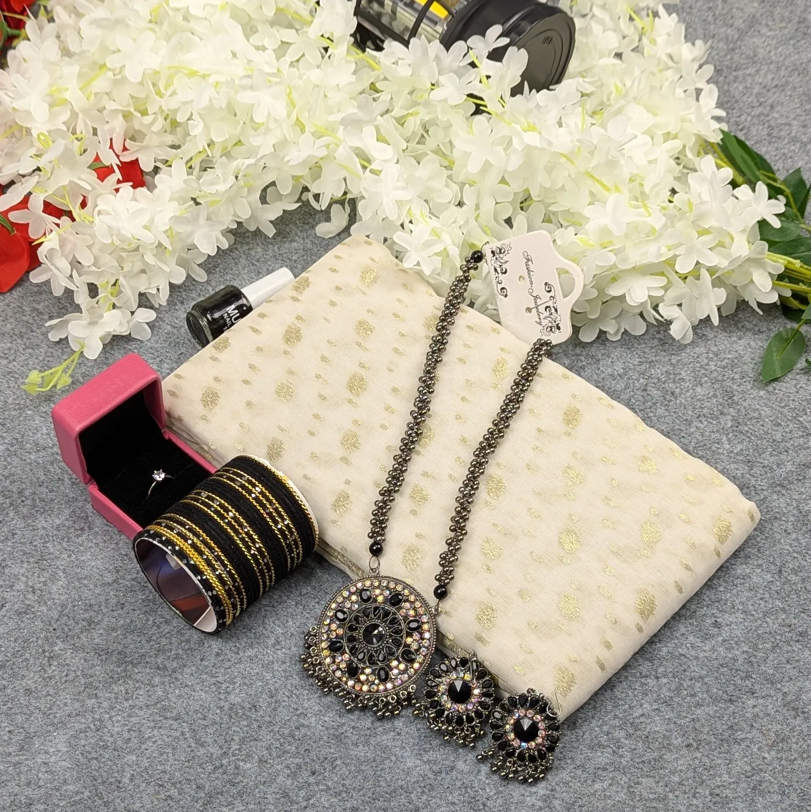 Picture of Premium Half Silk Jamdani Saree Combo Set - OFF-White