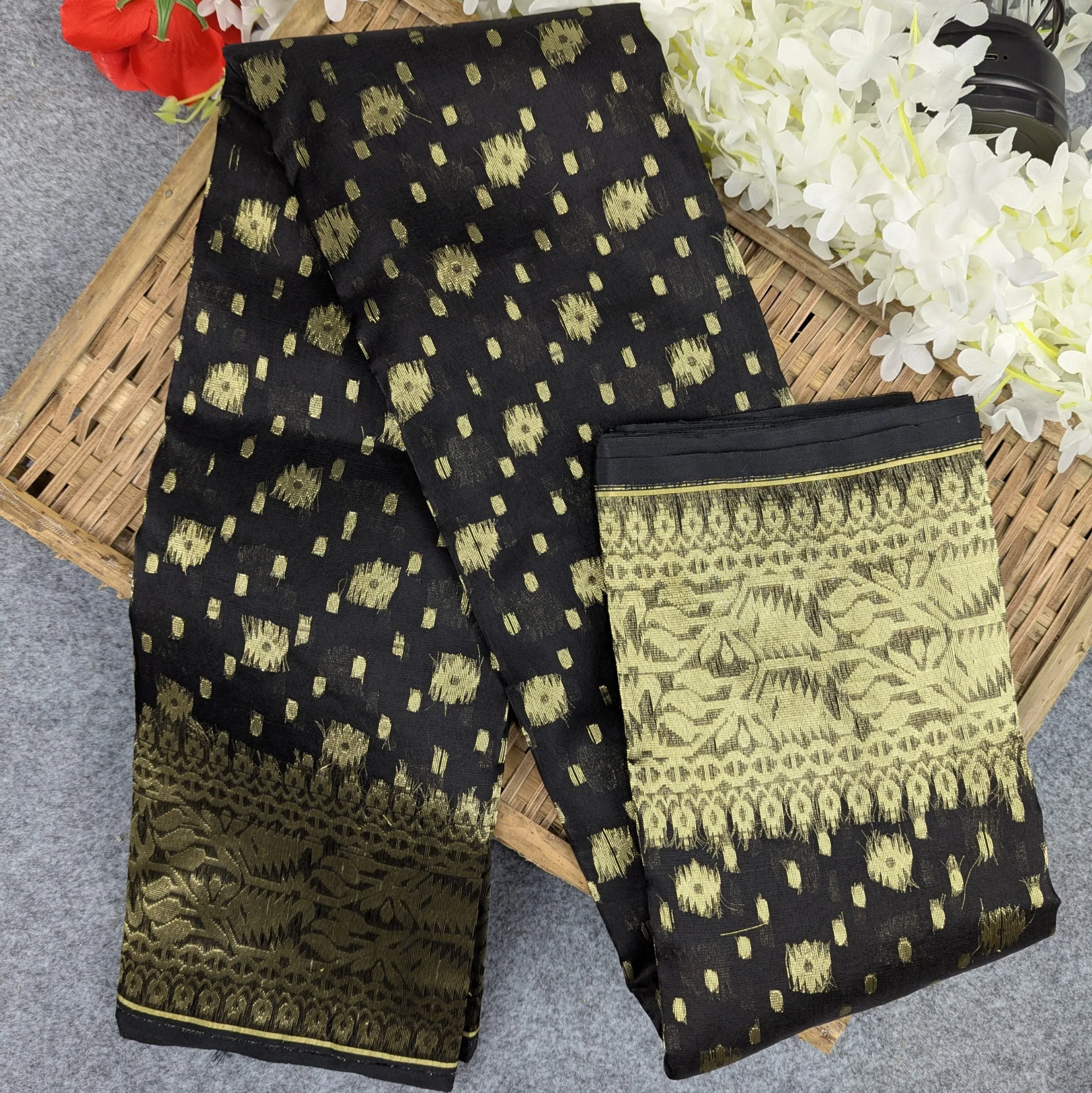 Picture of Premium Half Silk Jamdani Saree Combo Set - Black