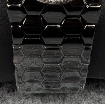 Picture of Stylish Black Ladies Quartz Watch with Crystal Bezel – Premium Bracelet Design