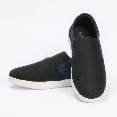 Picture of Stylish and Fashionable Exclusive Sneakers Converse for Men