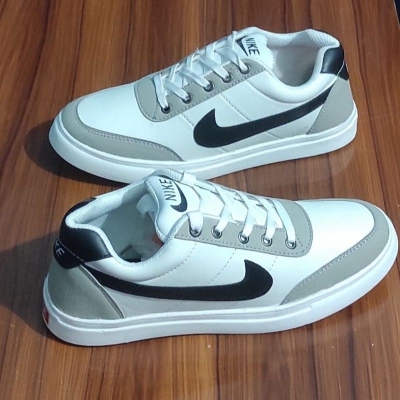 Picture of Stylish Addition - Hot Collection Stylish and Fashionable Winter and Summer Exclusive Sneakers Converse Shoes for Men - Modern - Choice Expression